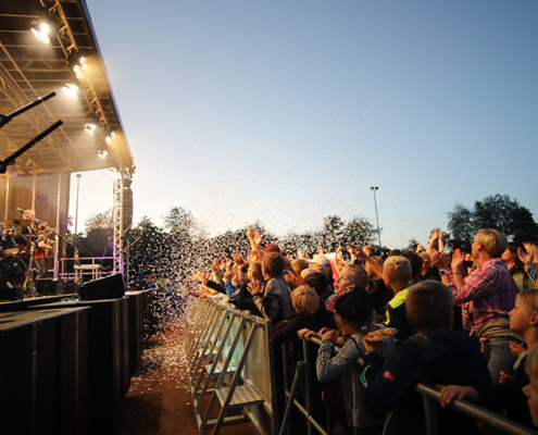 Open-Air Konzert mit den Fäaschtbänklern